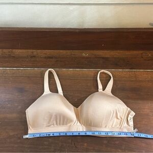 Duluth Trading Co Light Beige and Light Pink Bra (2)